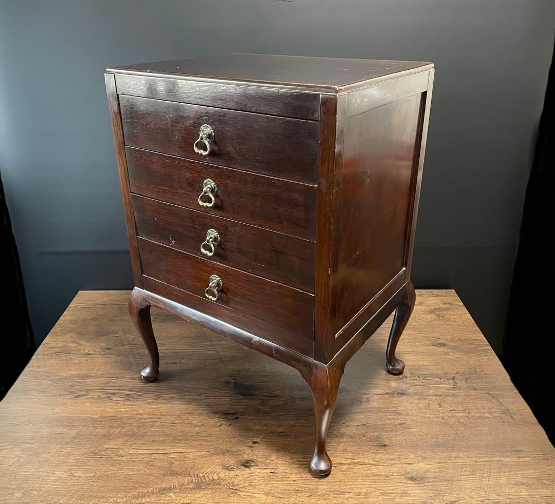 英国アンティーク　Fyne Ladye music cabinet オーク材