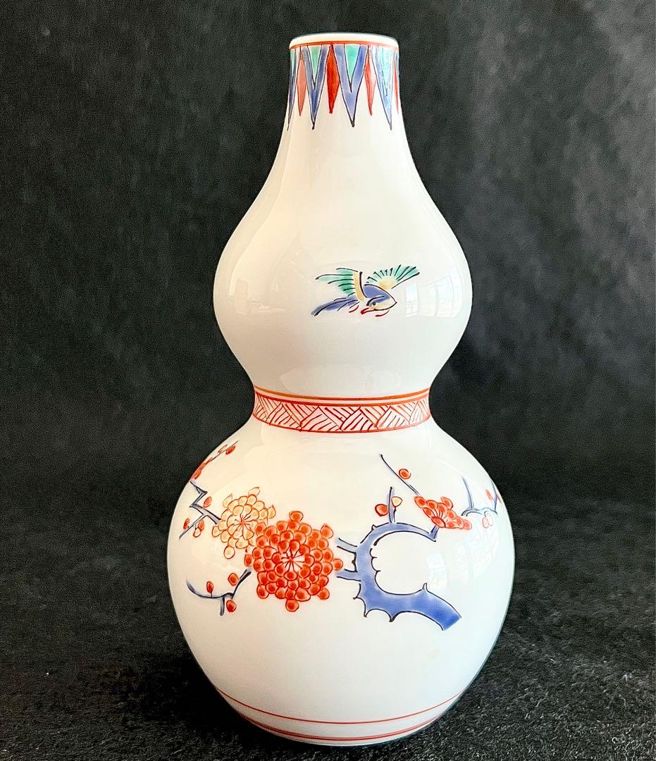 人間国宝 十四代 柿右衛門窯『錦梅鳥文 花瓶』