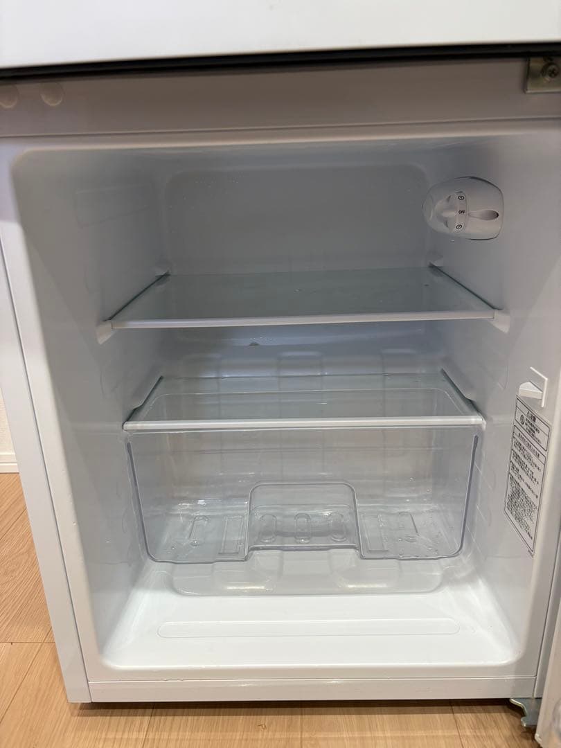 ハイセンス　　HR-B95A 冷蔵庫　コンパクト