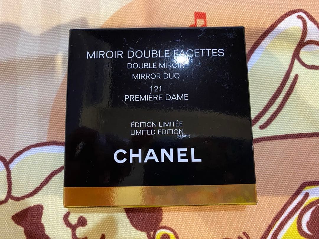 CHANEL特別限定ミラー　プルミエールダム　121番　正規店購入品