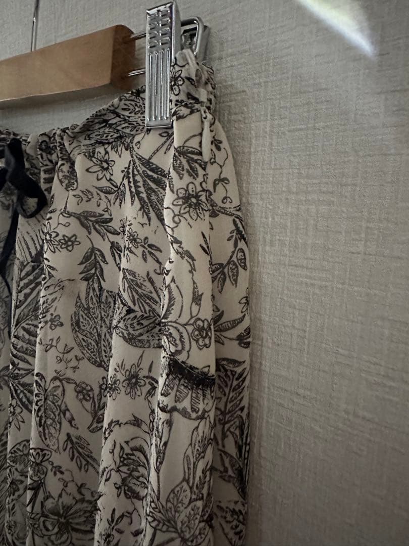 BEARDSLEY ガウチョパンツ　スカート見え　シフォン生地