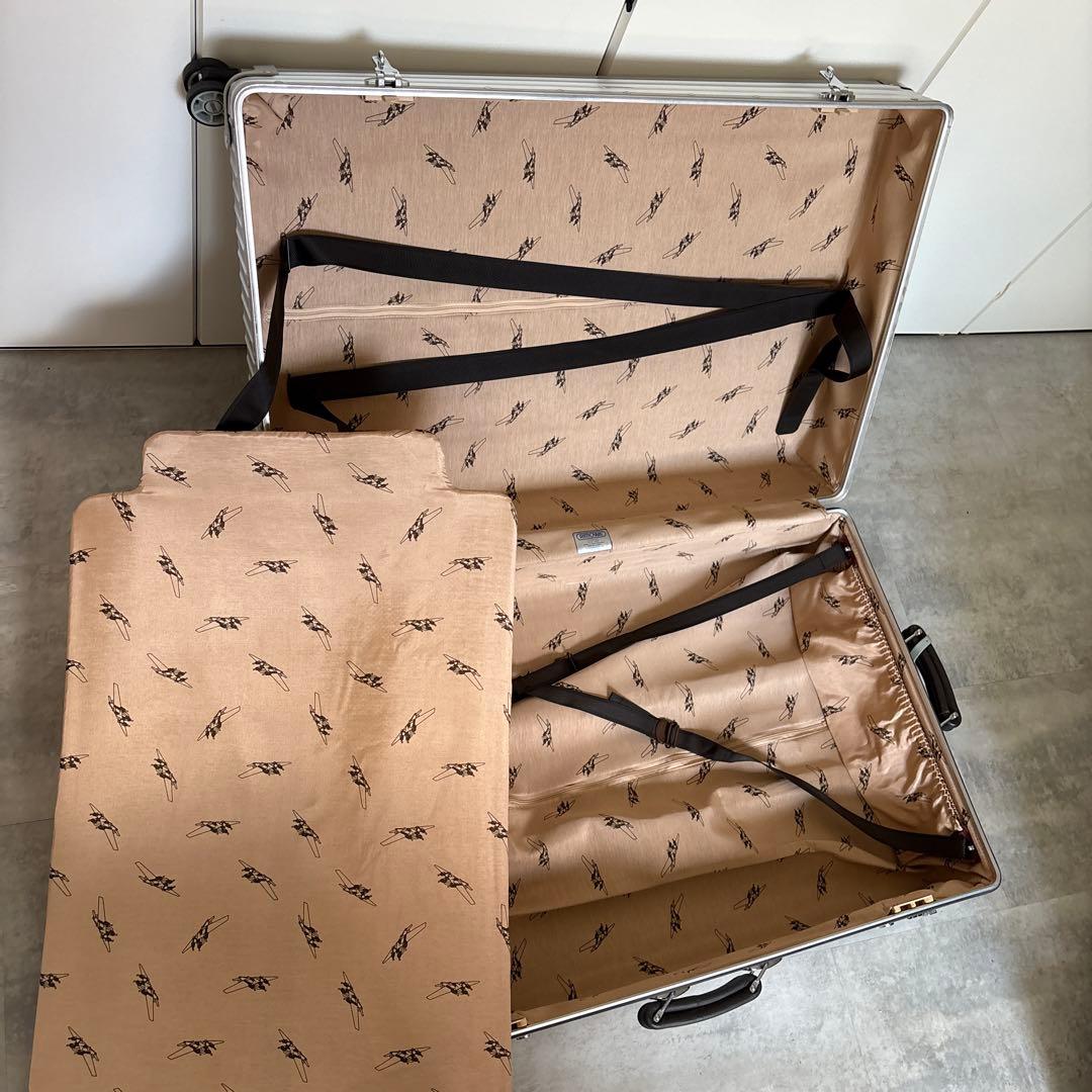 希少極美品！RIMOWA リモワ　クラシックフライト　97Lアルミキャリーケース