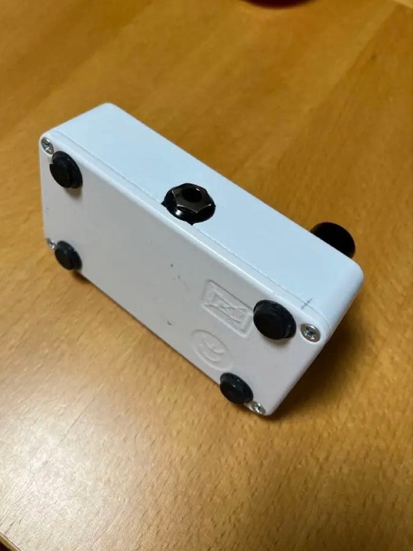 electro-harmonix FLATIRON FUZZ ファズ