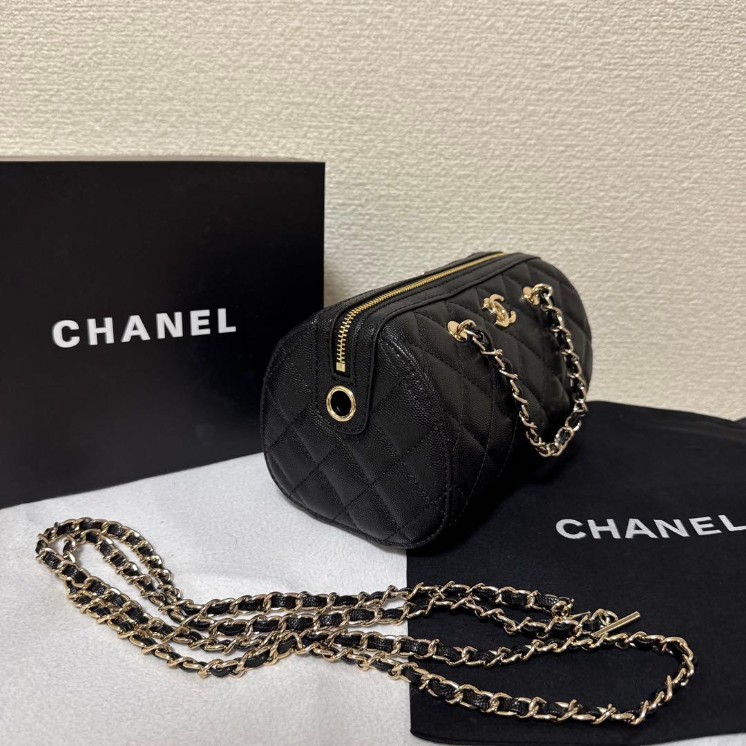 CHANEL 新品　ノベルティ　ショルダーバッグ　シルバーチェーン　ブラック