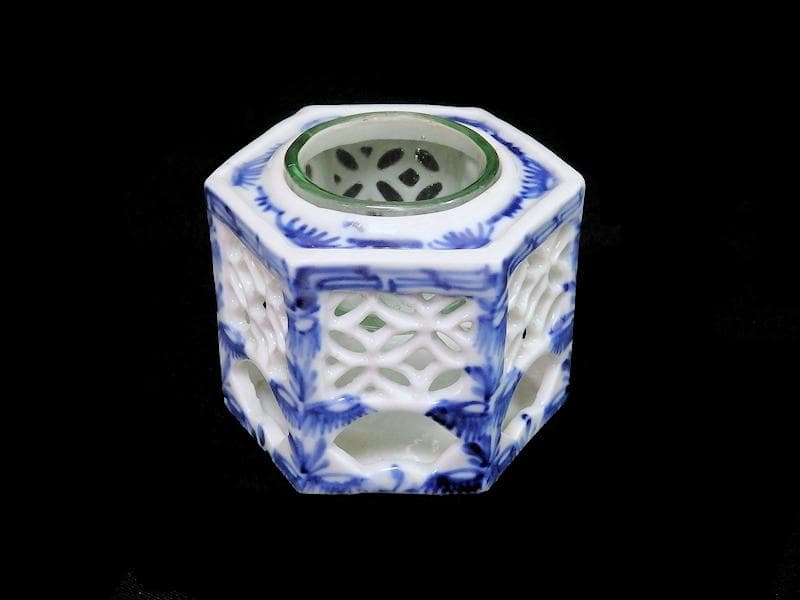 古伊万里　七宝紋透かし　六角大振盃台　ウランガラス付き　E473AS-fblk