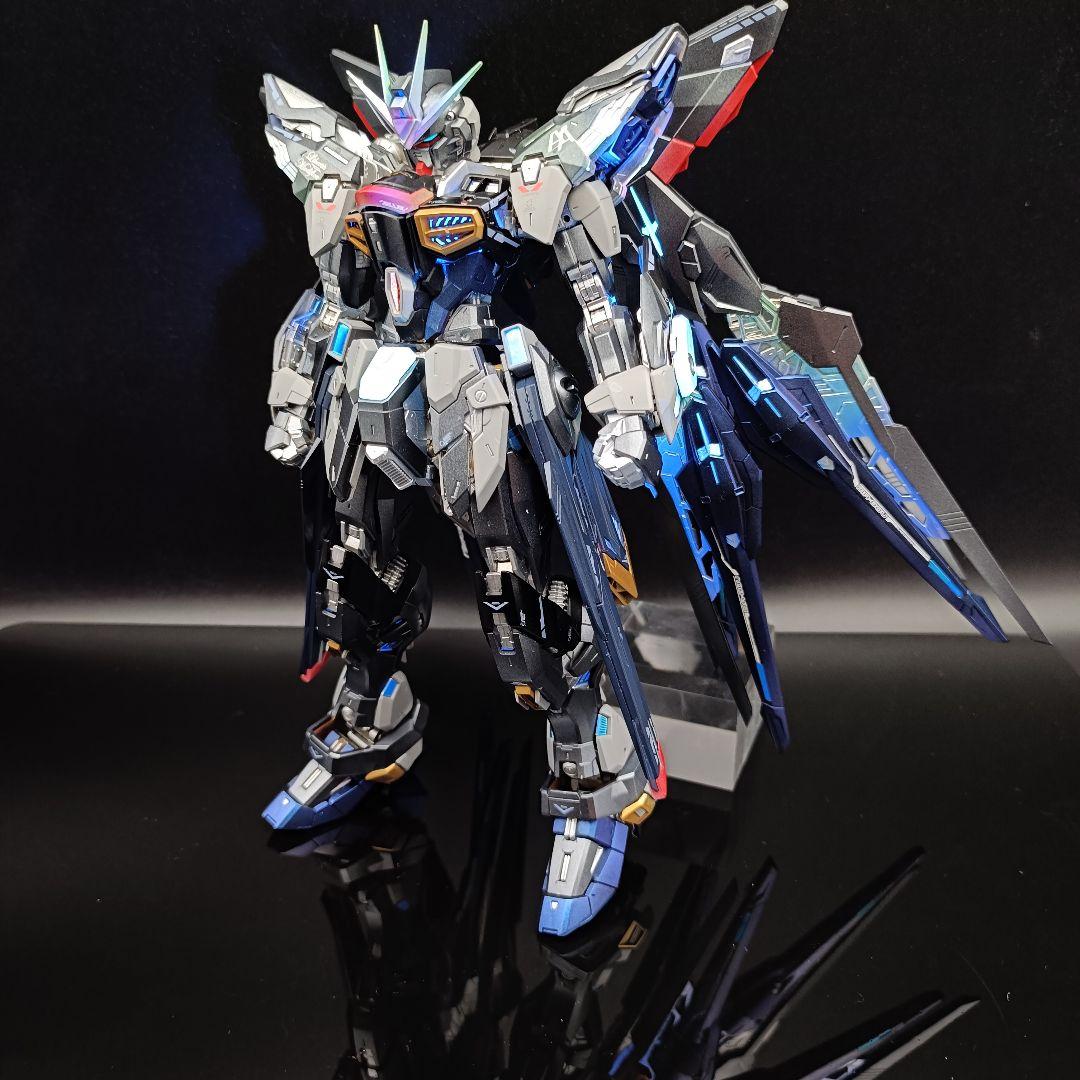 MGEX　ストライクフリーダムガンダム　ガンプラ　全塗装完成品　ブラックゴースト