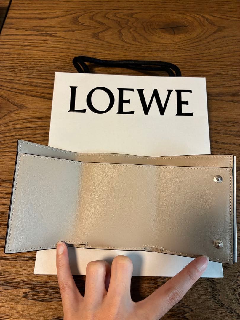 【新品・未使用】LOEWE / ロエベ　三つ折り財布　トライフォールド