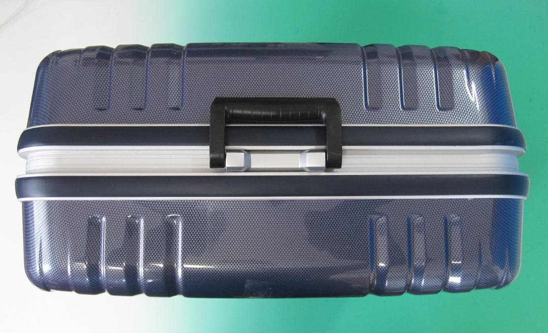 非売品日本代表支給オリンピックロゴ付き大型ネイビーキャリーケース鍵付き