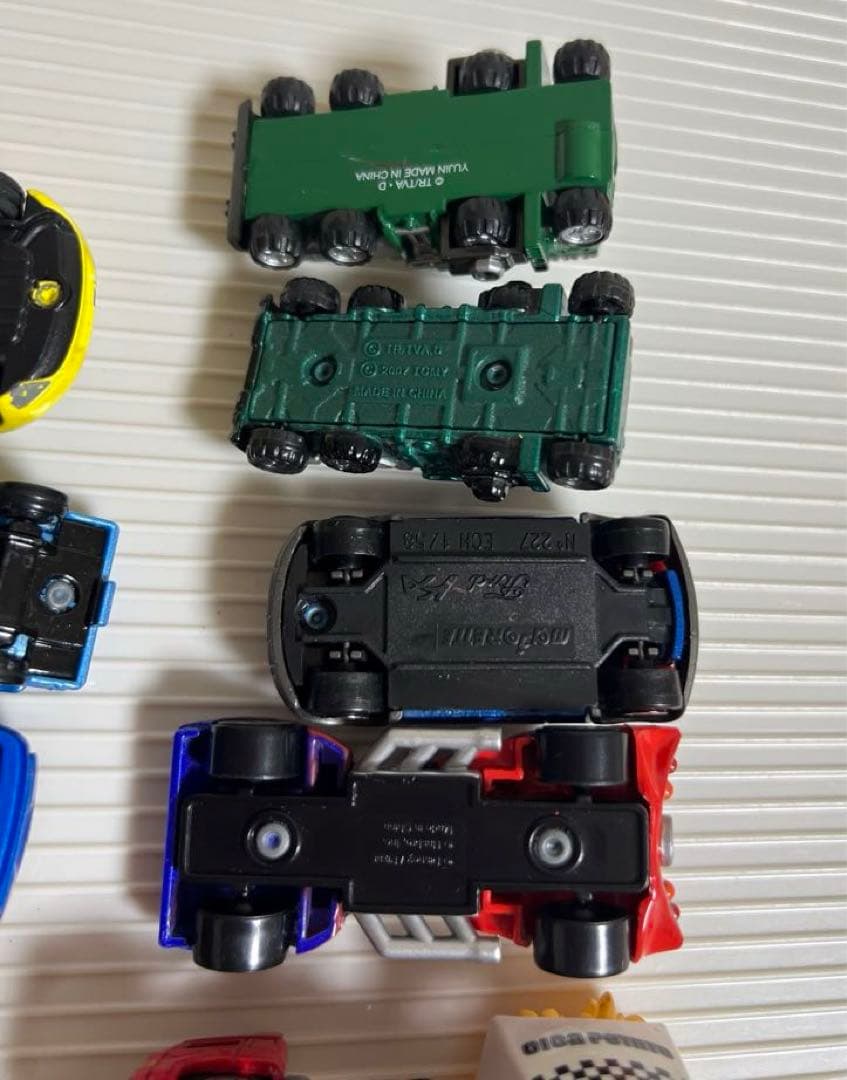 トミカのミニカーのセット