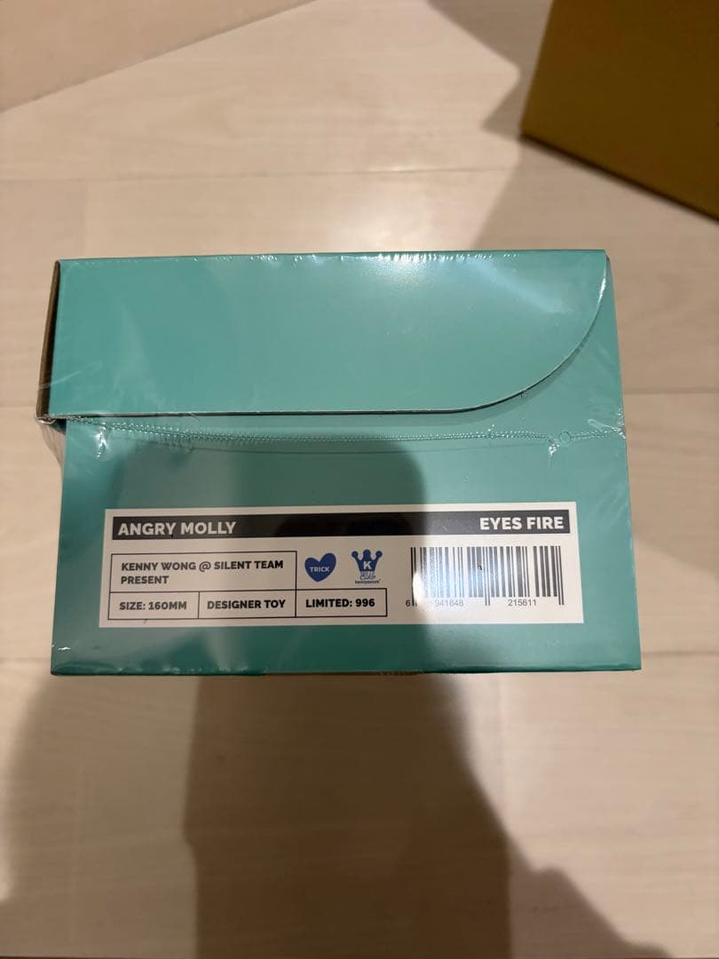 ANGRY MOLLY EYES FIRE 限定996体　angry molly