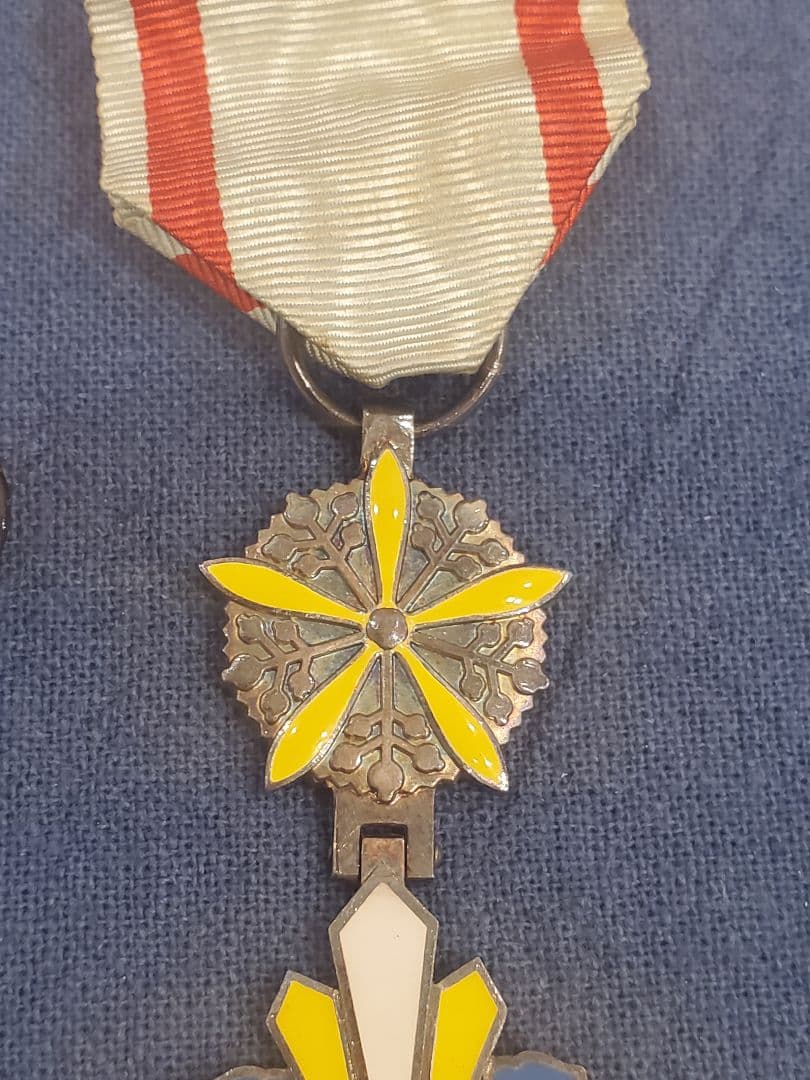 満州国 勲六位景雲章 勲章 徽章 略綬付 共箱付