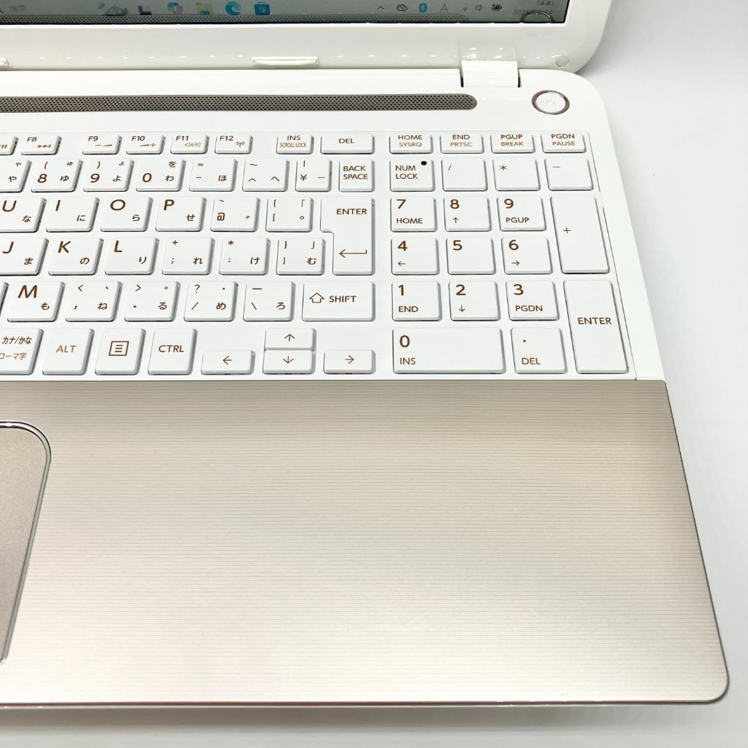 薄型ゴールド✨SSD256＆メモリ8GB❣️動作良好 すぐ使える ノートパソコン