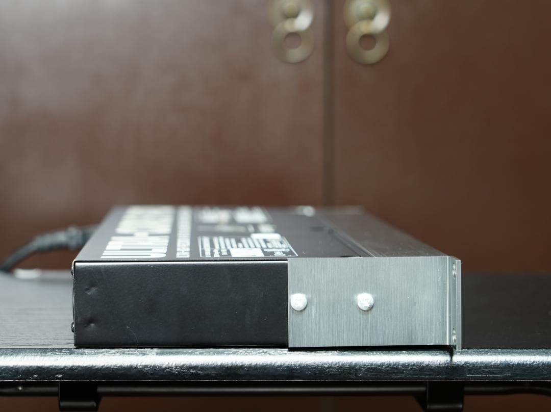 べリンガーULTRACURVE PRO 　DEQ2496マイク付き