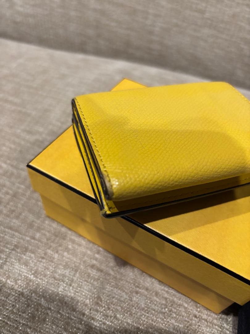 お年玉SALE⭐︎FENDI ミニウォレット 三つ折り財布 イエロー/ブラウン