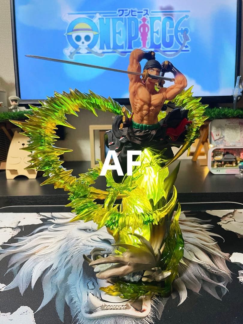 30cm ワンピース ロロノア・ゾロ フィギュア　ガレージキット