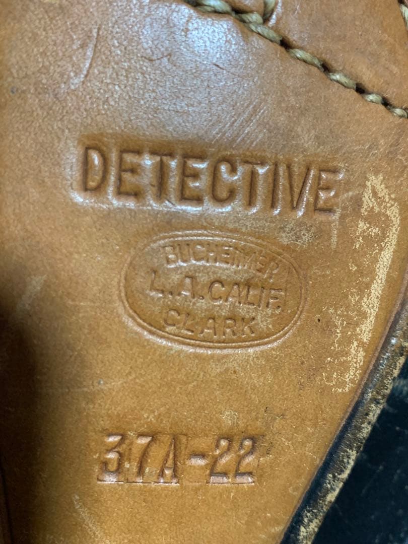 BUCHEIMER DETECTIVE 37A-22 ホルスター。