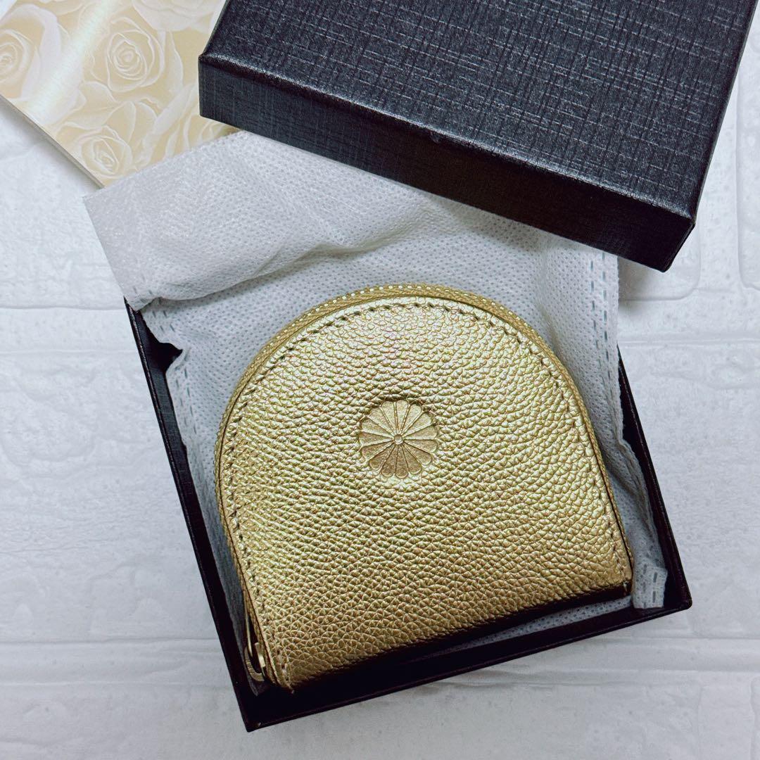 新品　皇居　菊の御紋 ケース　小銭入れ　馬蹄型 ゴールド　牛革