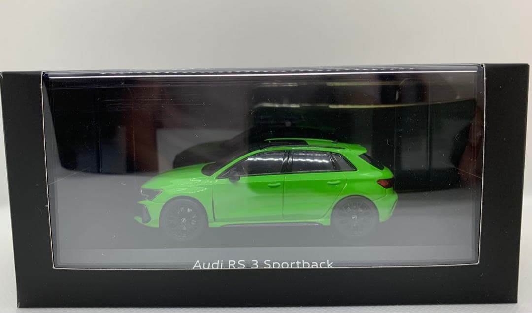 1/43 Audi RS3 Sportback キャラミグリーン