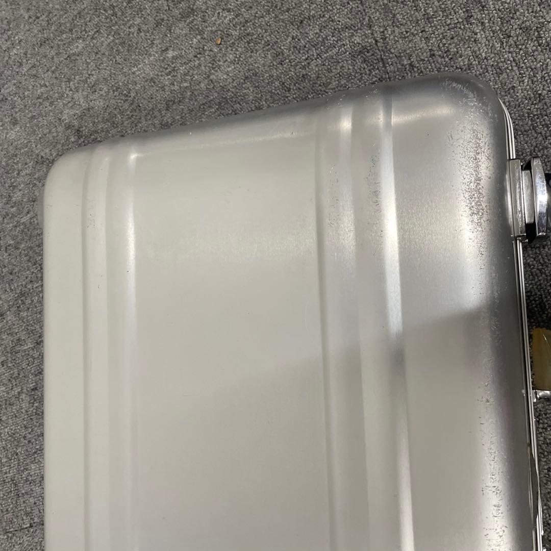 ゼロハリエバートン アタッシュケース クリアハンドル シルバー