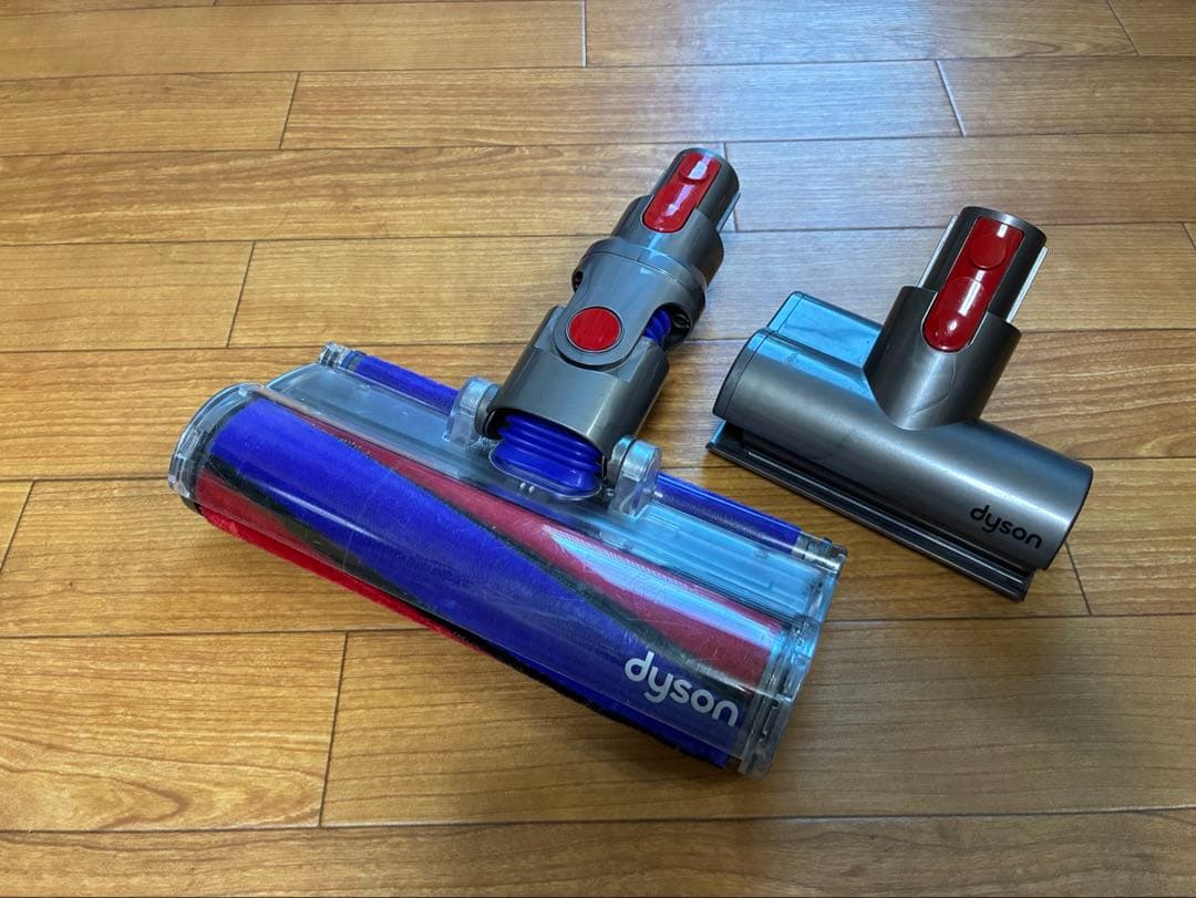 【美品】dyson V8 absolute【新品】アクセサリ多数 43分