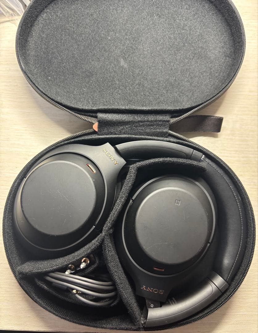 SONY WH-1000XM4 ブラック ワイヤレスヘッドホン ケース付属品あり