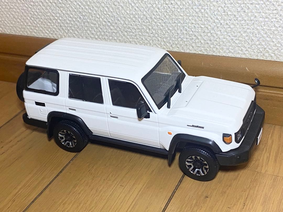 【送料込】再々販ランクル70 ミニカー