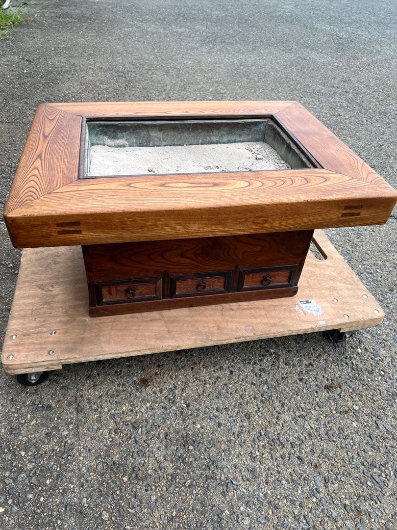 長火鉢　火鉢　囲炉裏座卓 引出し付き　灰付き　ローテーブル