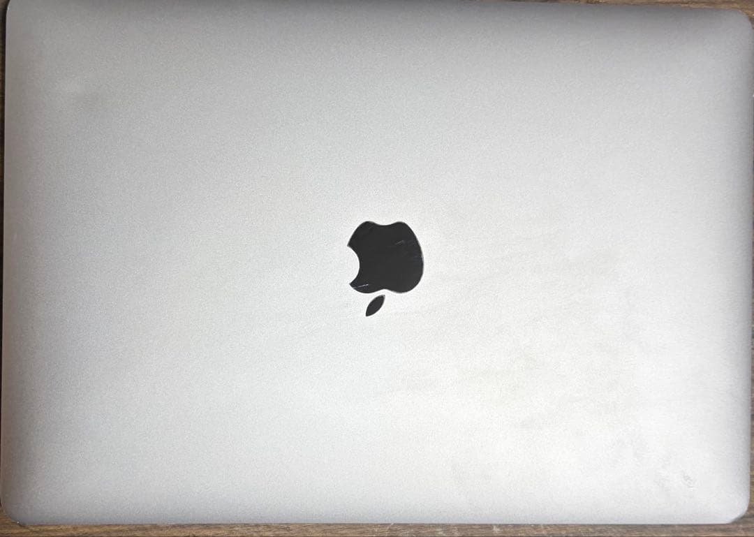 MacBook Air 2018 シルバー　8GB 128GB　【付属品付き】