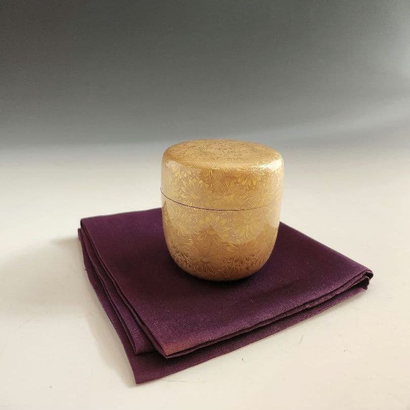 ☆セール☆　棗　大棗　菊　菊彫詰　白漆　輪島　彫り師　加門彰作　木箱入