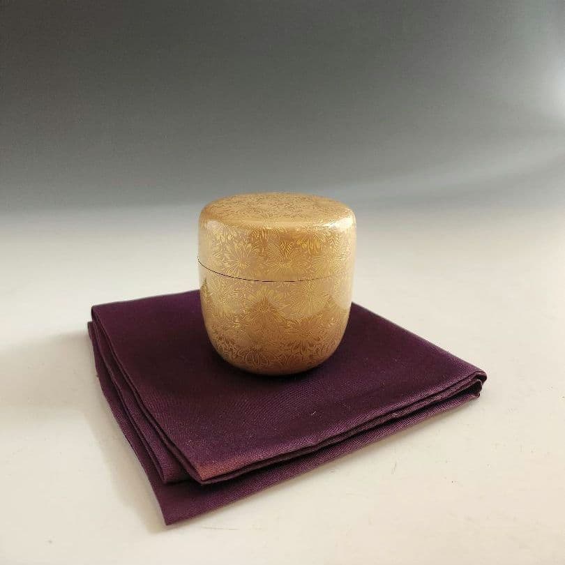 ☆セール☆　棗　大棗　菊　菊彫詰　白漆　輪島　彫り師　加門彰作　木箱入