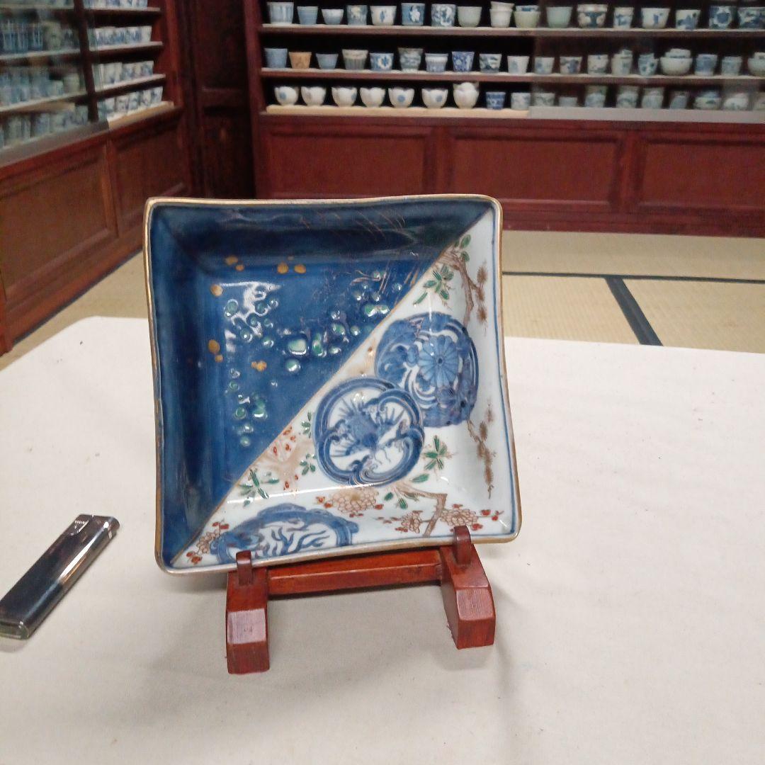 青と白の陶器皿　古伊万里写し　図変わり　深皿　四方皿　窯疵完品　渦福　明治期