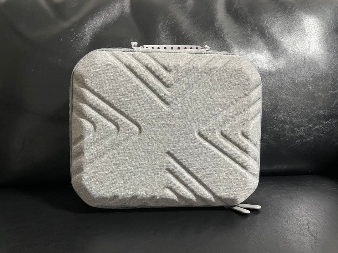   QUEST 2 128GB ケース付き！