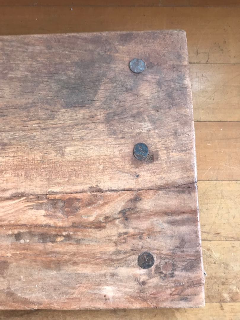 アフリカ民具　板テーブル