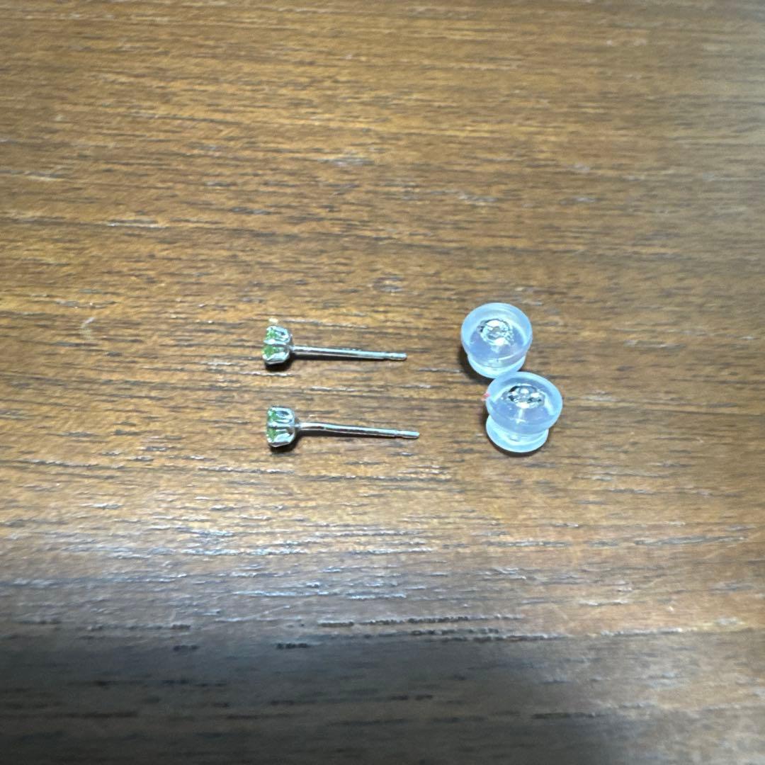 マリガーネット ピアス PT900 3mm