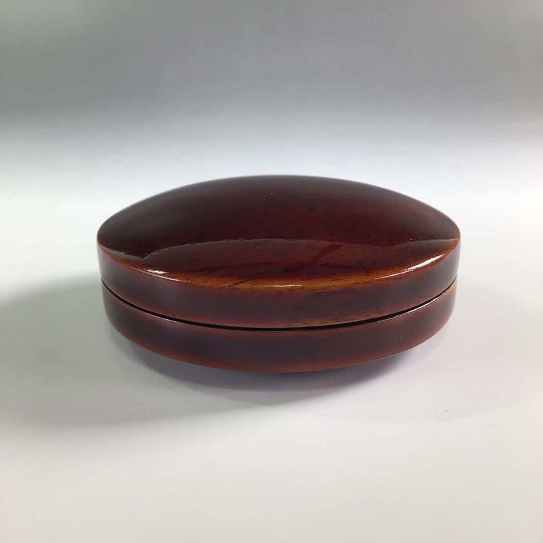 Ｒ１３０　香合　『指物師　稲尾誠中斎作』『溜塗』『余木』『丸香合』　共箱　茶道具