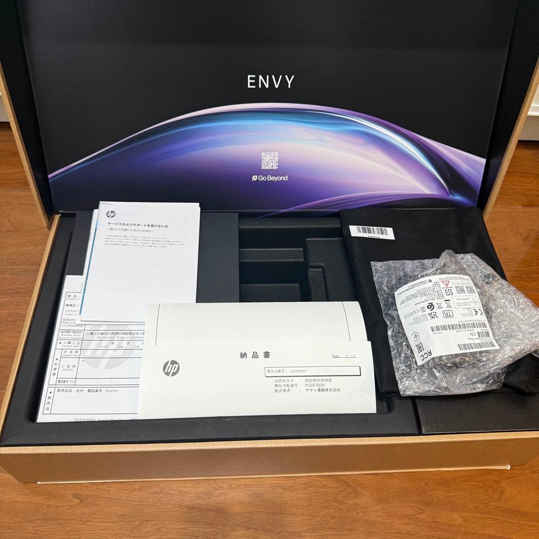 美品　現行品　HP Envy x360 14-fa0000AU シルバー