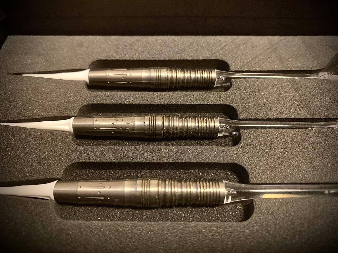 ダーツ JOKERD EXTREME TOMCAT REGALO 2BA