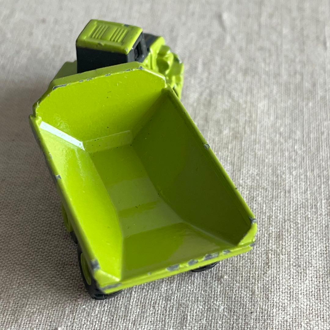 トミカ　働く車　6台セット　工事現場　道路整備　建設車両