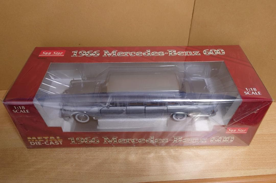 1/18 メルセデスベンツ Mercedes-Benz 600 リムジンミニカー