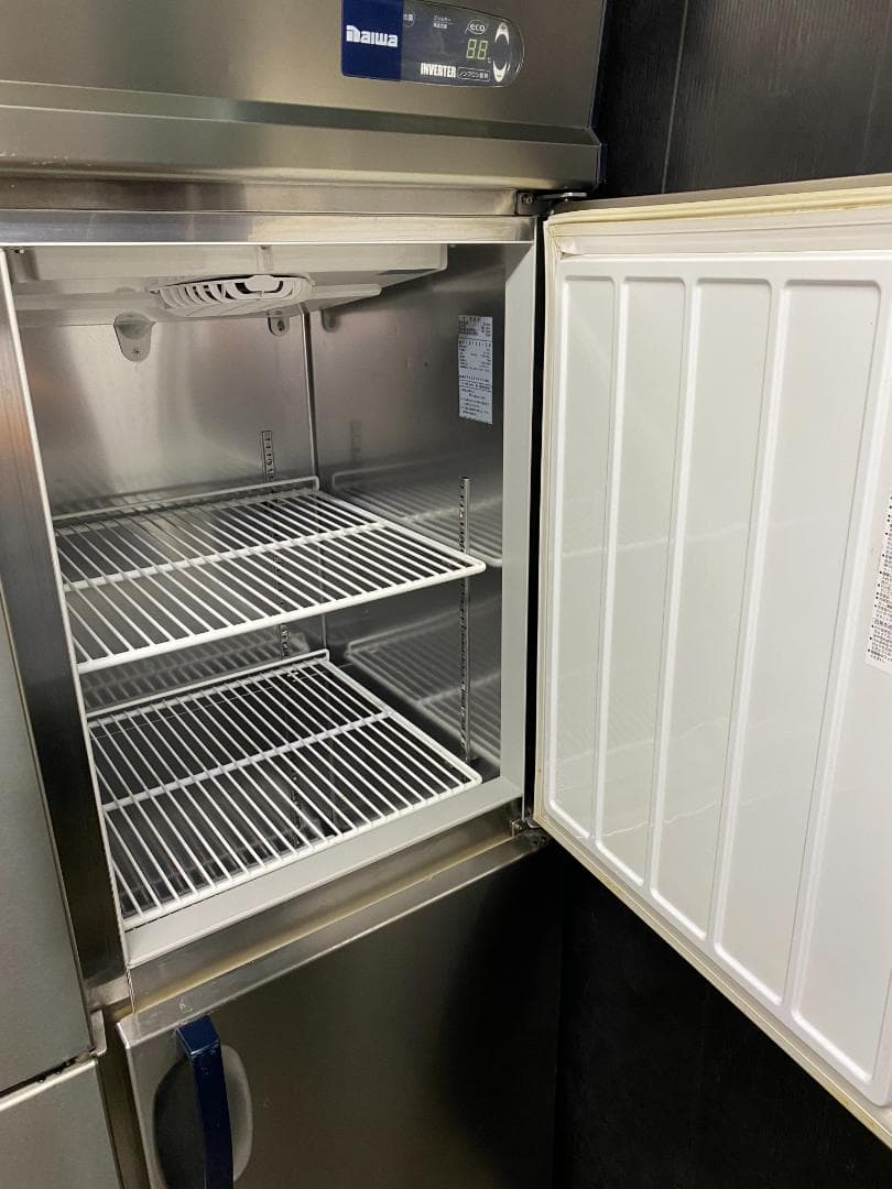 DAIWA 4ドア冷凍庫 2013年 縦型 大和冷機 1200×650×1900