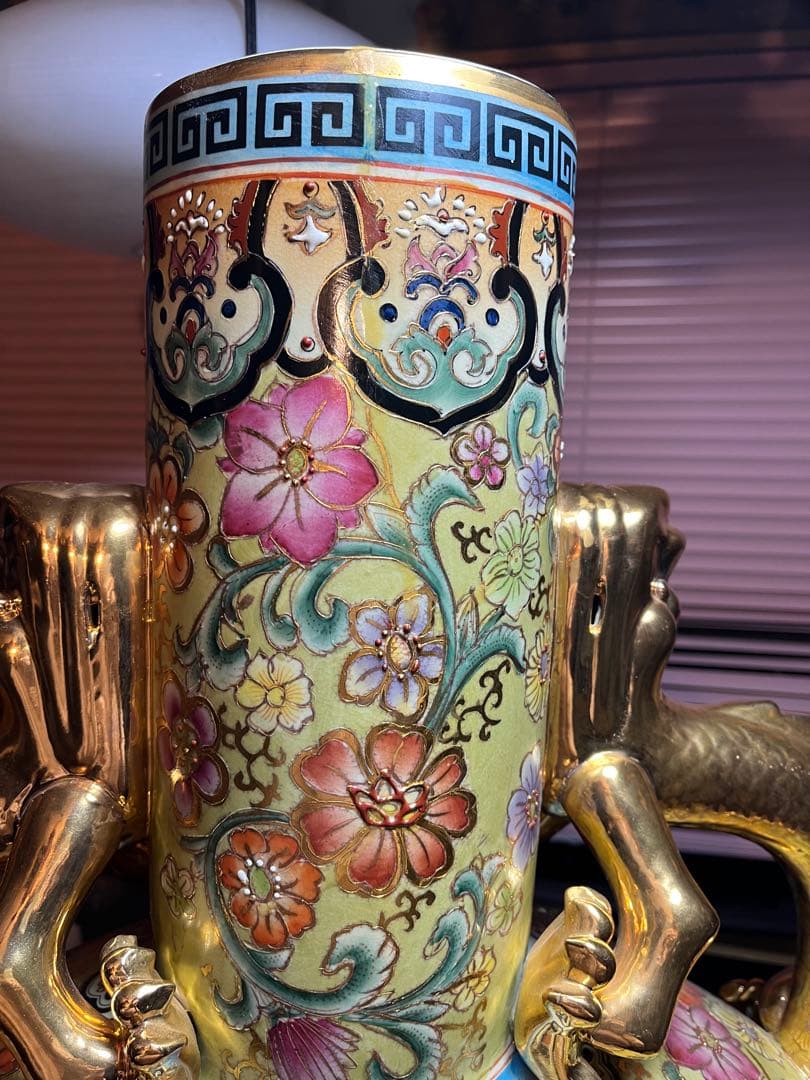 中国美術、嶺東窯製 、金彩花瓶93㌢金彩色絵 大花瓶 、鶴図 、龍、特大花瓶