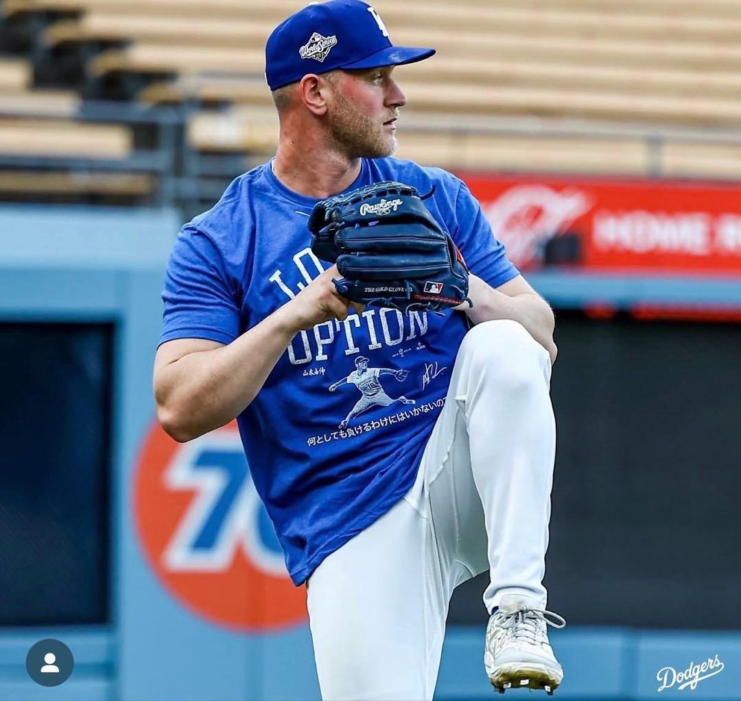 ロサンゼルス　山本投手Losing isn't an Option Tシャツ S