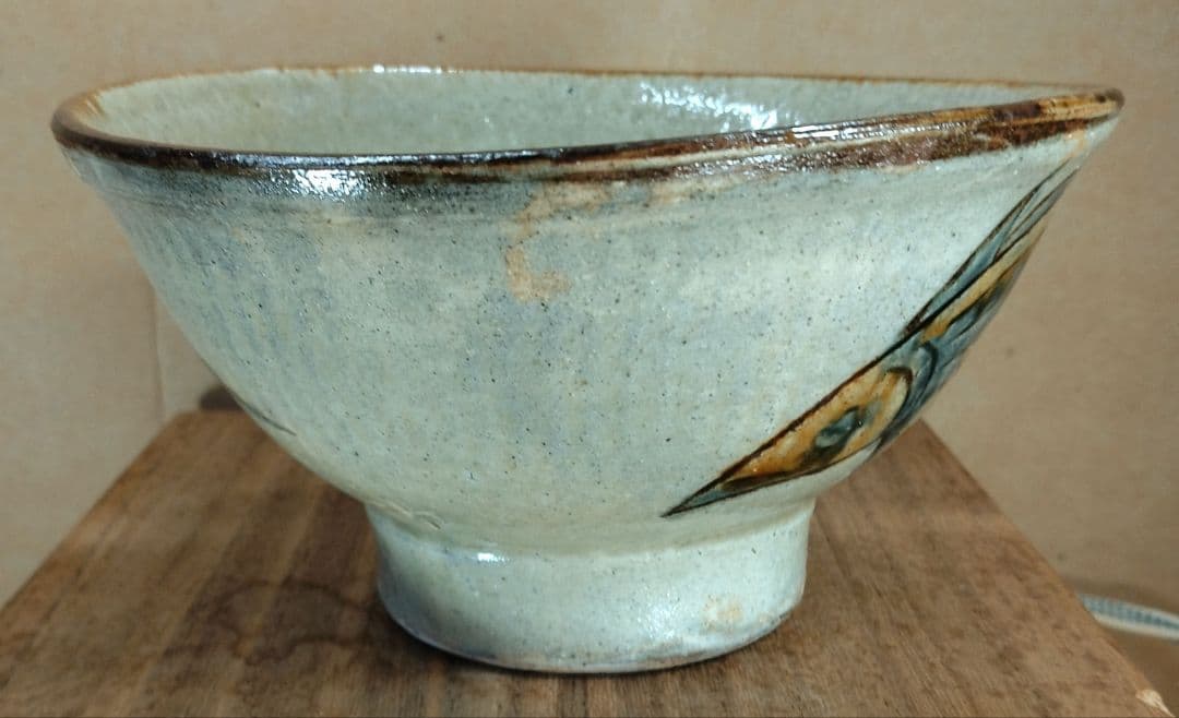 【本物保証】金城次郎 マカイ(壷屋焼魚紋茶碗）共箱 栞 美品 人間国宝 壺屋焼