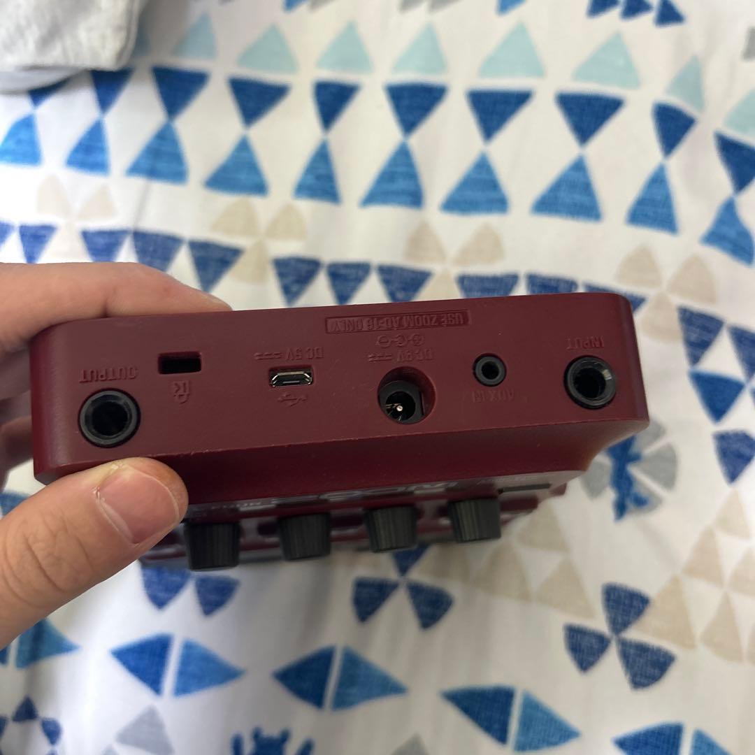 ZOOM B1 FOUR マルチエフェクトプロセッサー マルチエフェクター