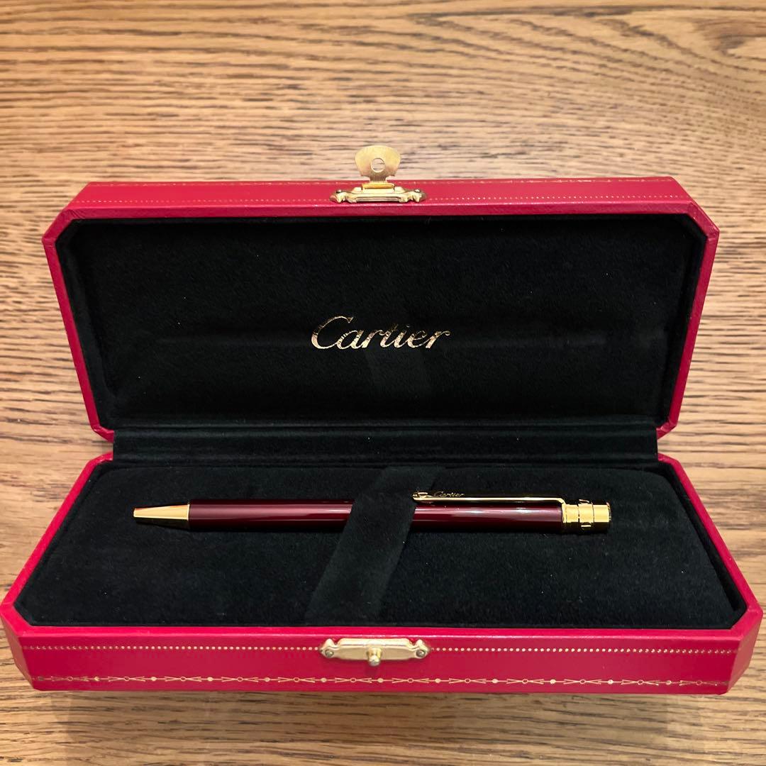 未使用品★★Cartierカルティエボールペン★専用ケース付