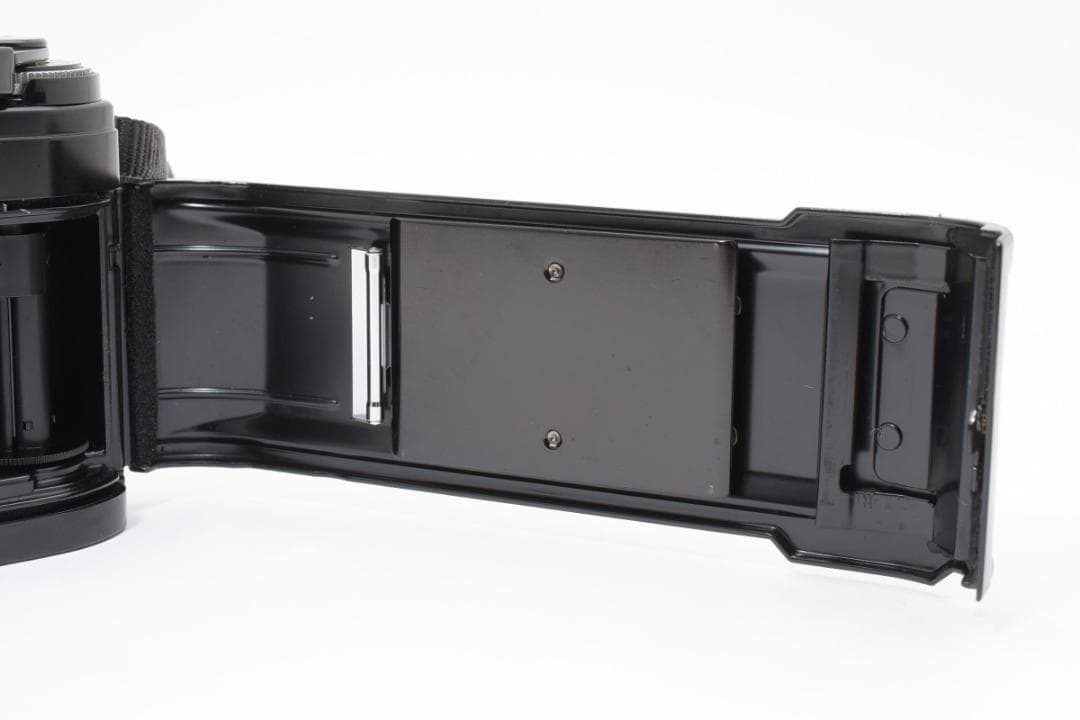 超美品 キャノン AE-1 ブラック フィルムカメラ モルト新品交換済 M753