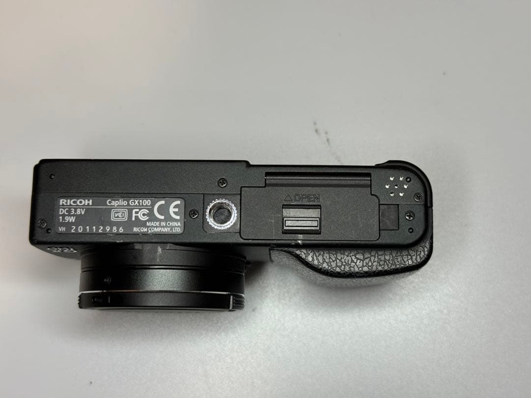 【RICOH】Caplio GX100 with VF-1 とOP類