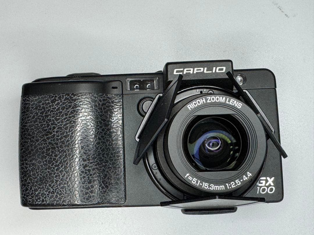 【RICOH】Caplio GX100 with VF-1 とOP類