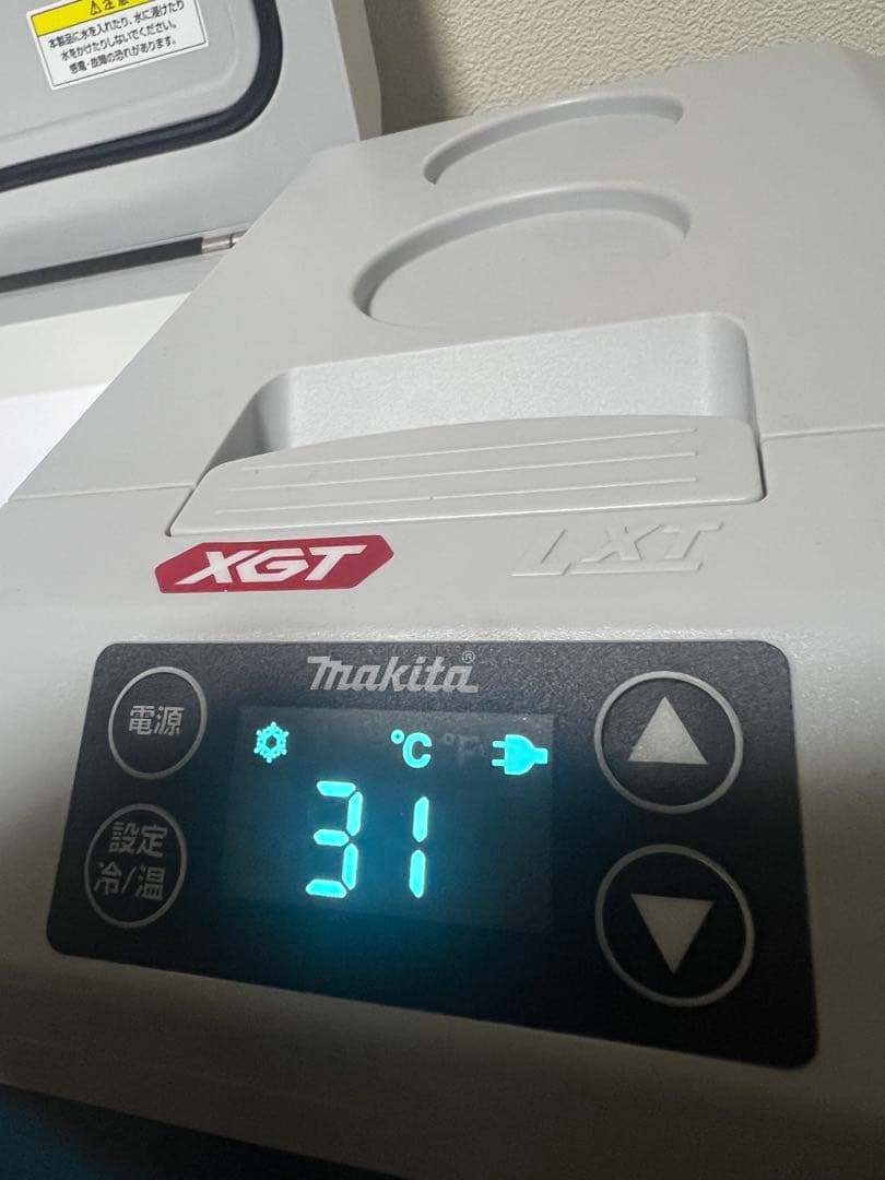 マキタ CW001G 充電式保冷温庫