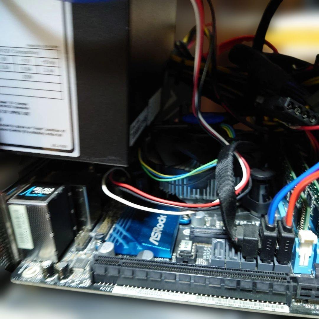 abee アビー　デスクトップパソコン　ケース